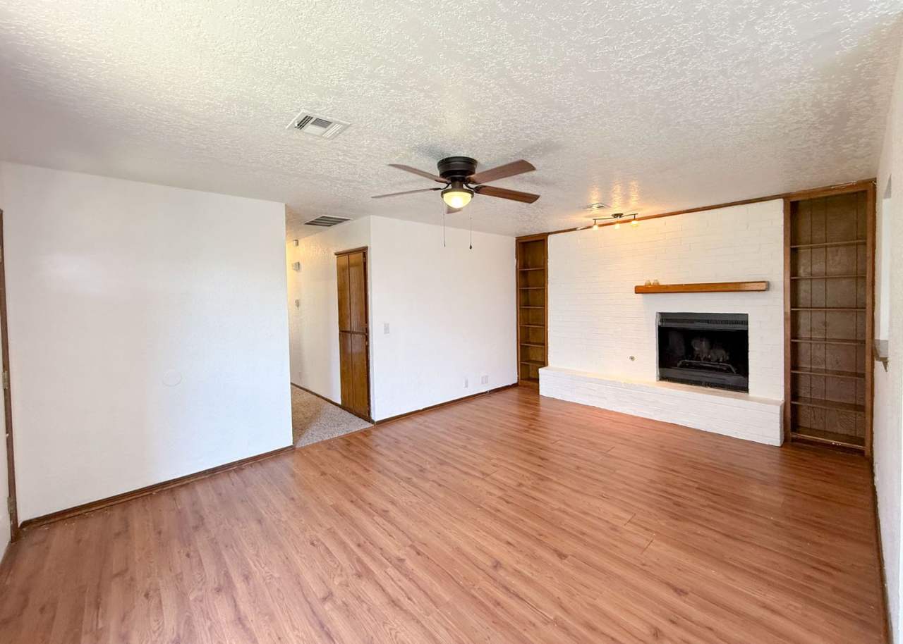$500 OFF MOVE IN SPECIAL | Duplex in Central Edmond!!