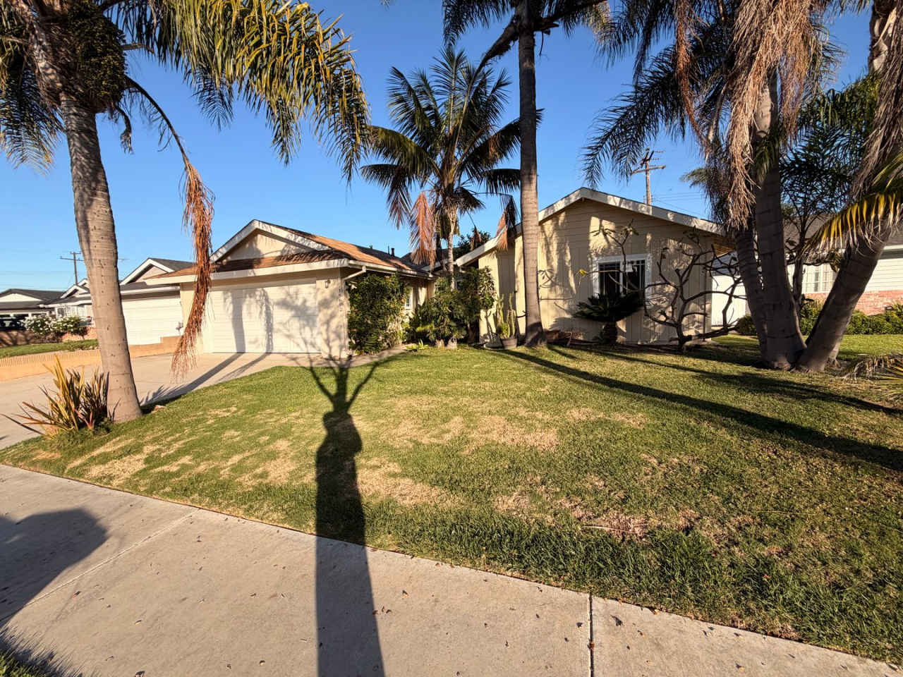 Beautiful 4 Bedroom Huntington Beach House For Rent!