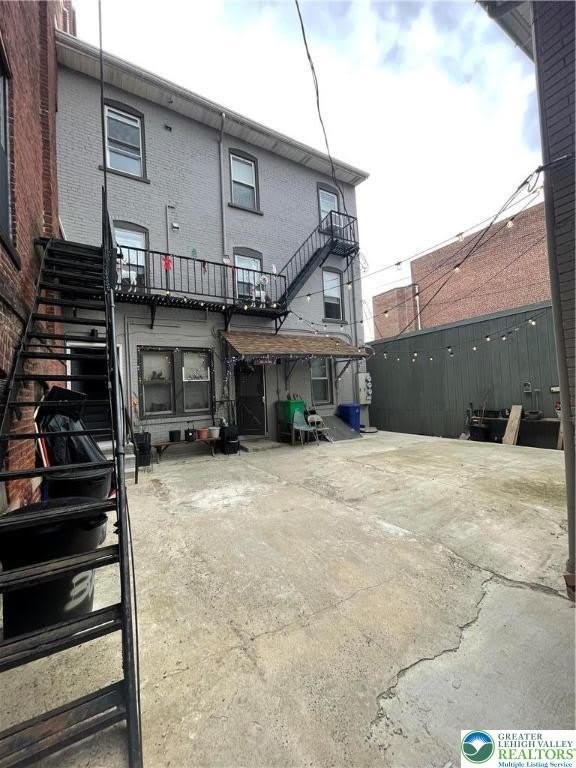 134 N 8th Street unit: 3R