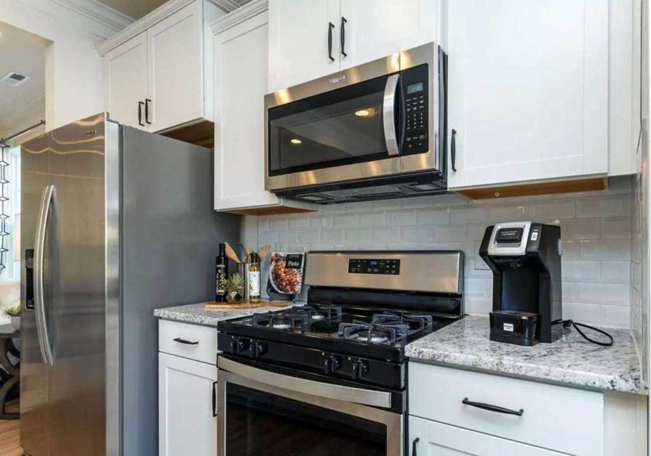 Room in 3 Bedroom Townhome at Scholar Dr