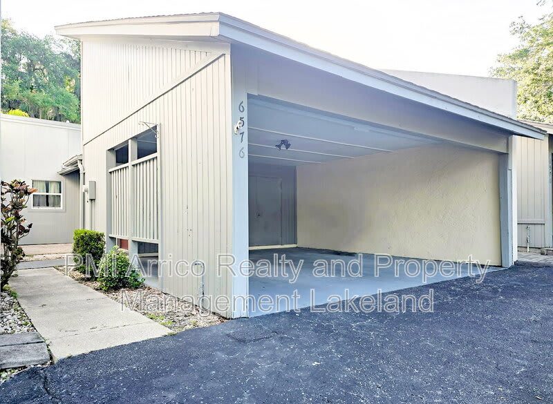 6576 Sweetbriar Lane