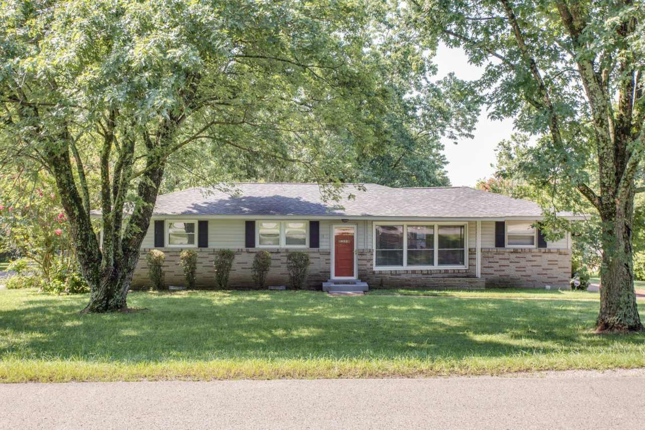 Crieve Hall Ranch with Studio