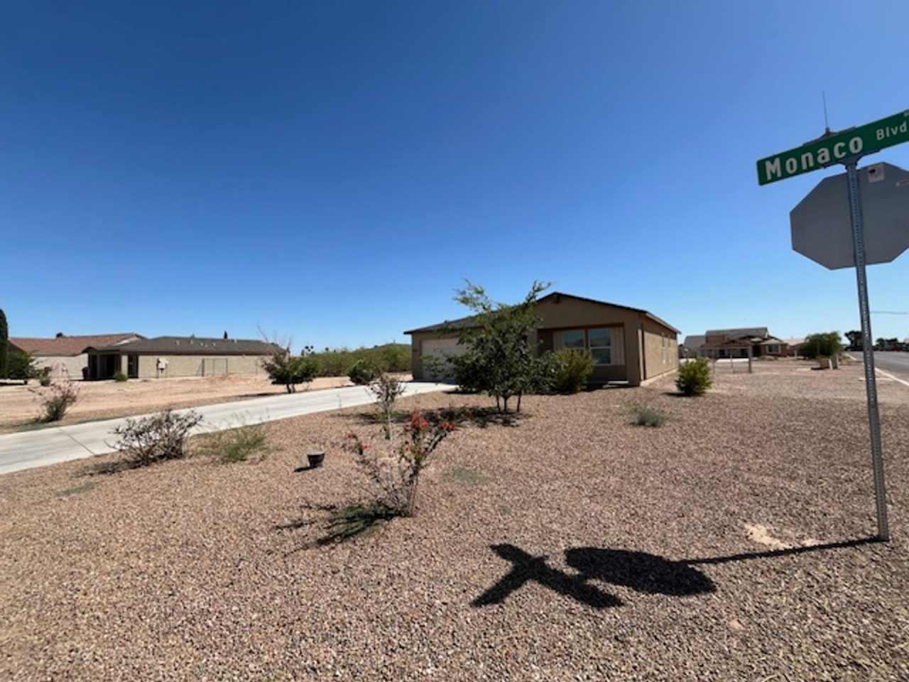 Newer Build 4 Bed/2 Bath In Arizona City