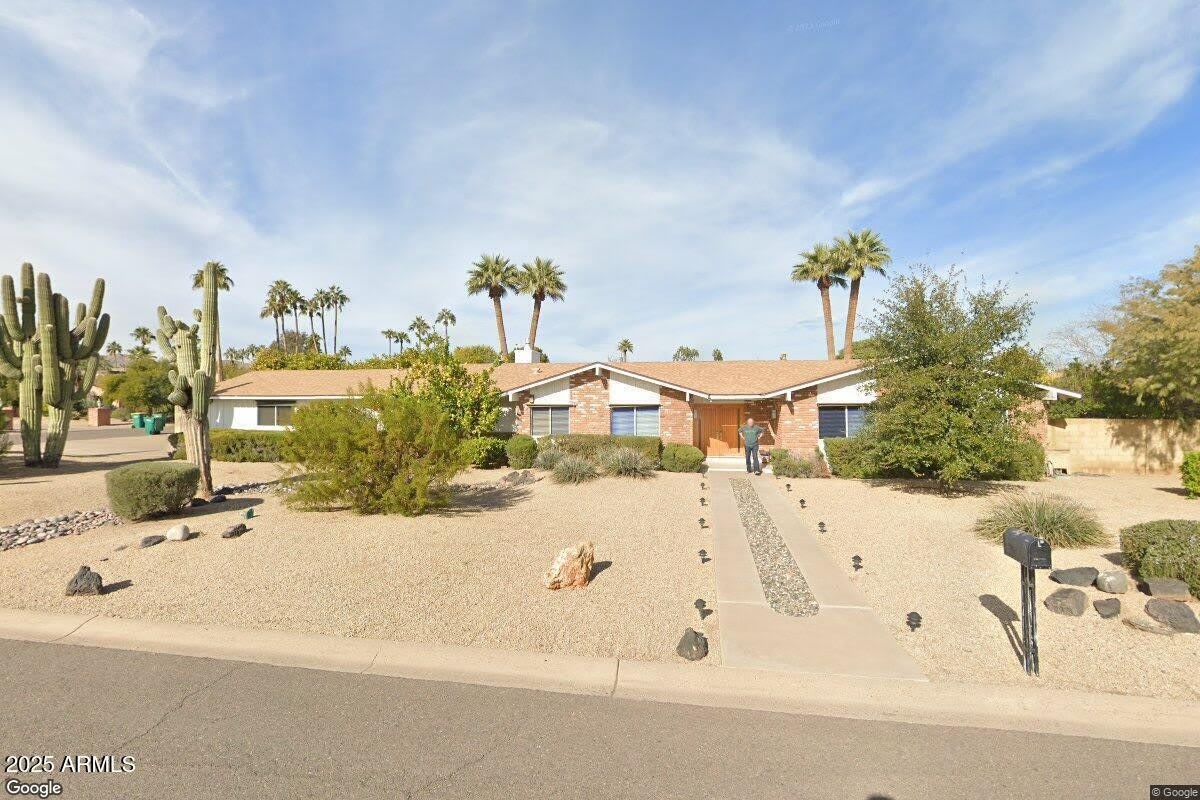 7326 E CHOLLA Lane