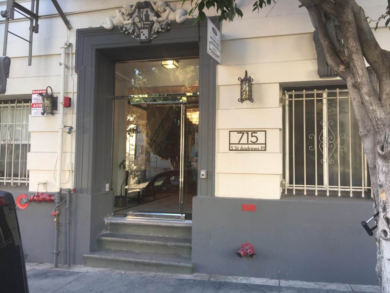 St. Andrews Manor Apartments...Charming Apartments...1920's Classic Brick..Newly Remodeled Building!