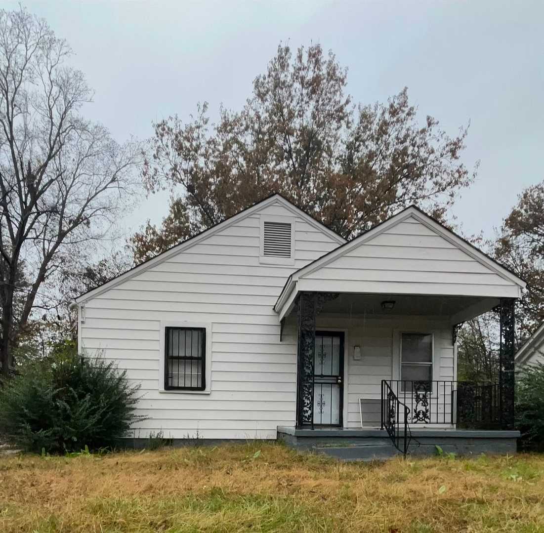 Renovated house in quite Neighborhood