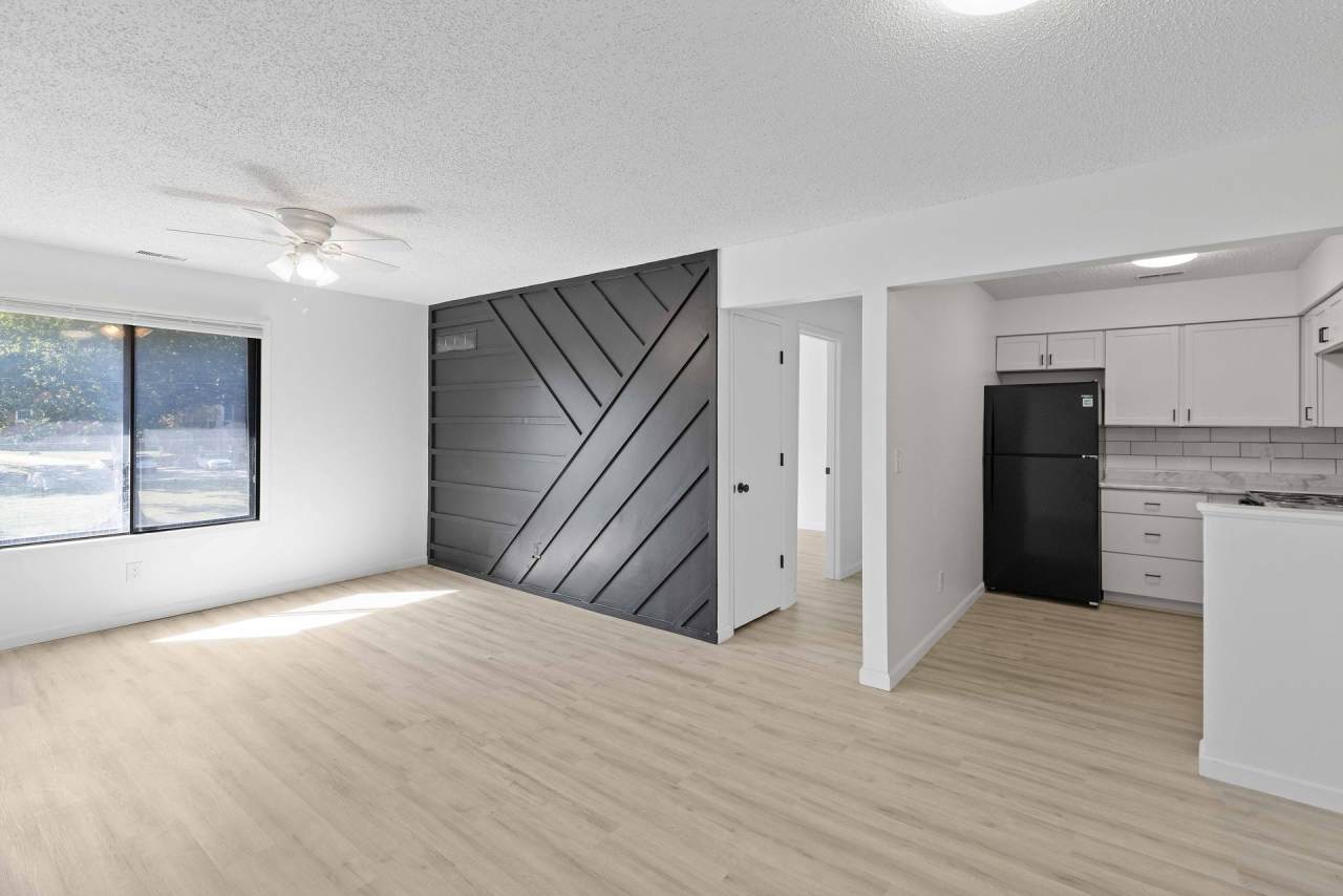 Recently updated apartments near to shopping, dining, and public transportation