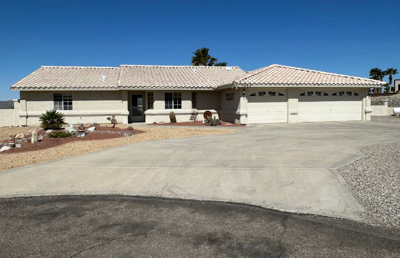 Short term, Pool home, Furnished (Available December 2025 as well)