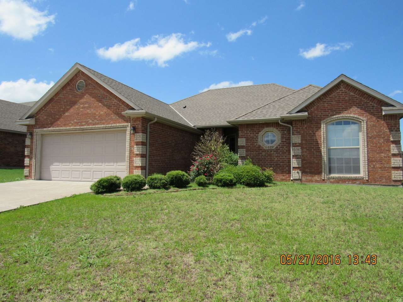 Pet Negotiable with home owner approval