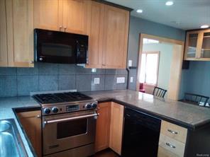 Affordable living Downtown Rochester hardwood floors and granite