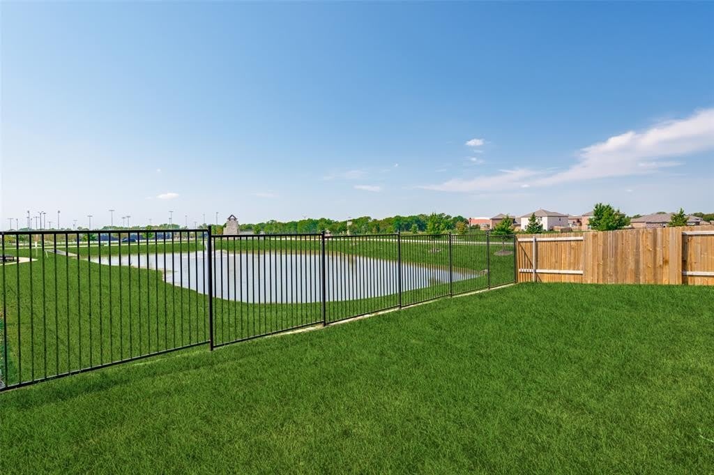 421 Harbor Oaks Drive