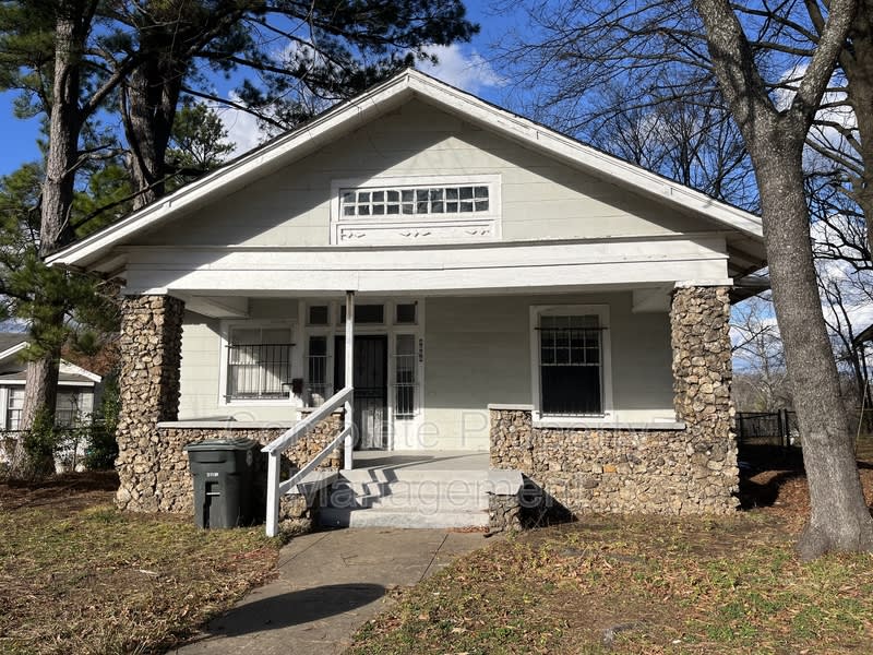 4004 39th Court North