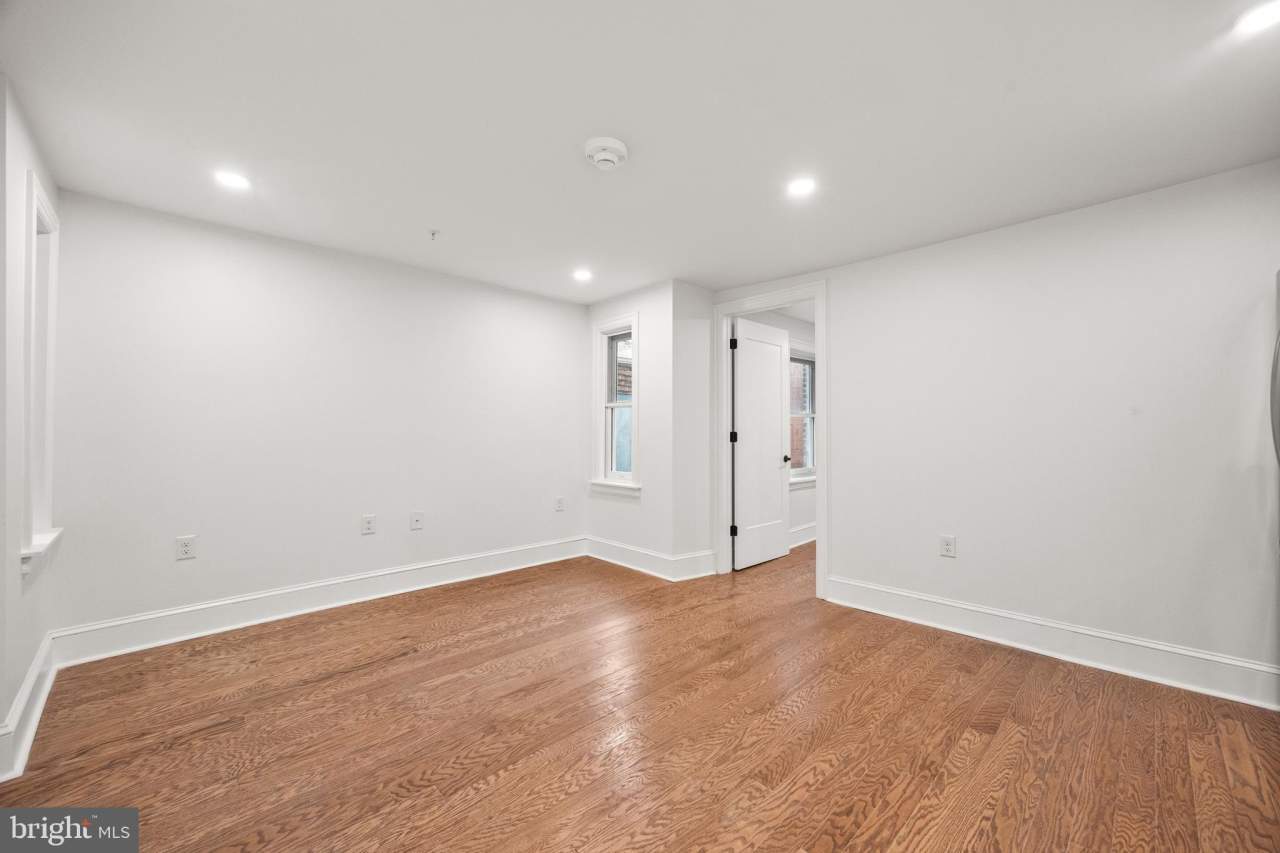 845 N TATNALL Street unit: 201