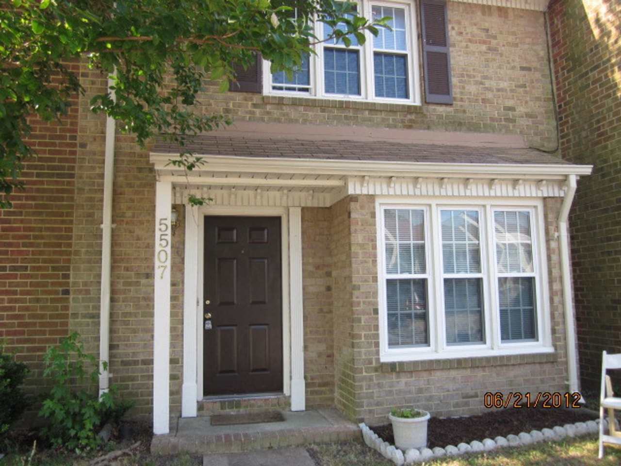 Charming 3-Bedroom, 2.5-Bath Townhouse