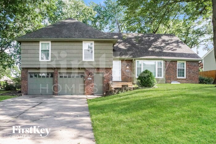 2607 Northeast 69th Terrace