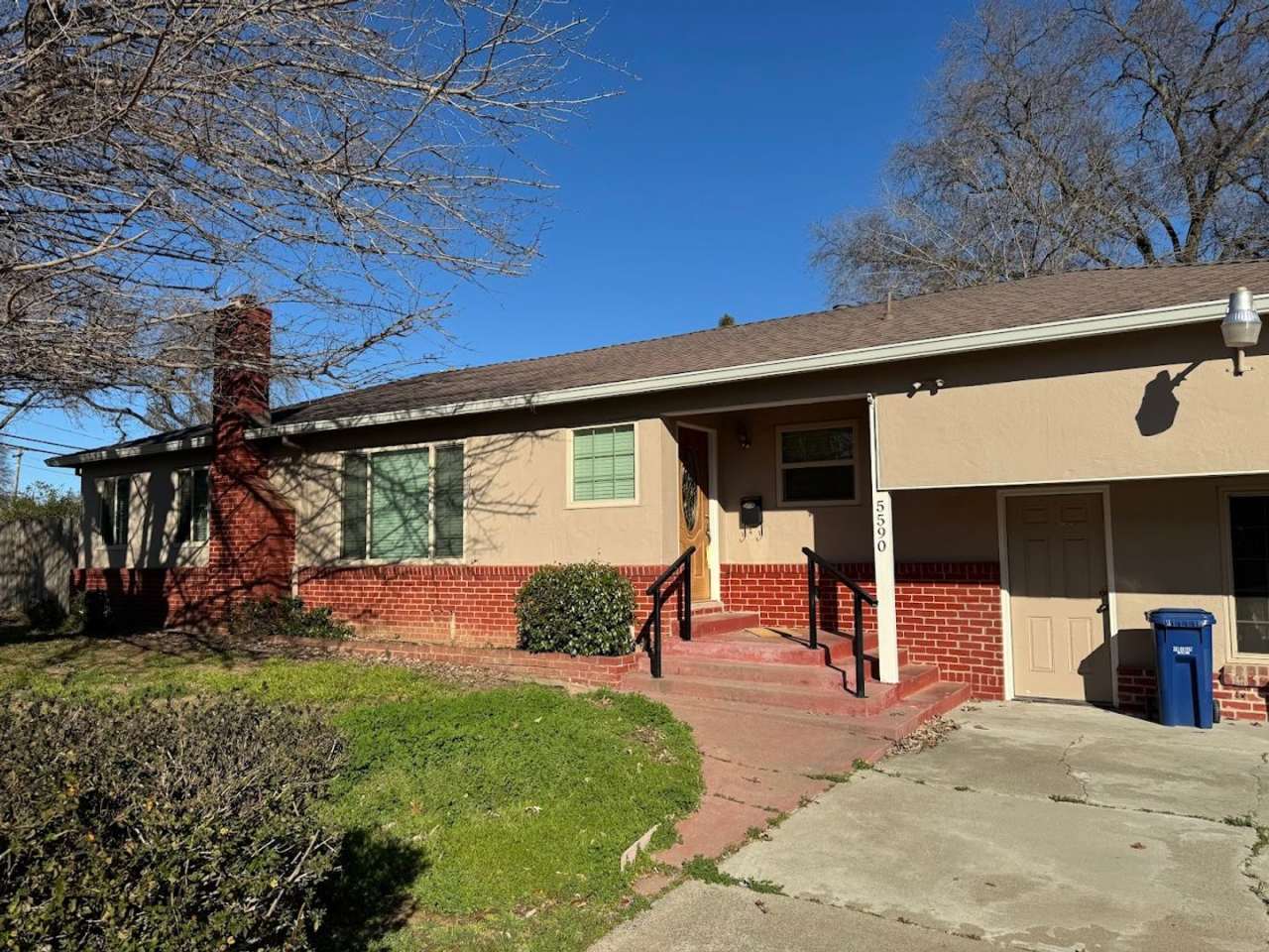 Home for Rent in Fair Oaks, CA