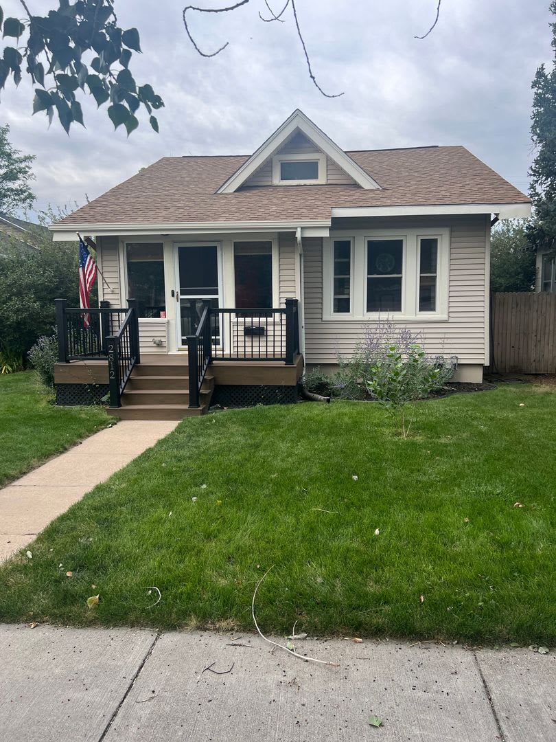 $500 OFF FIRST MONTH'S RENT!!!