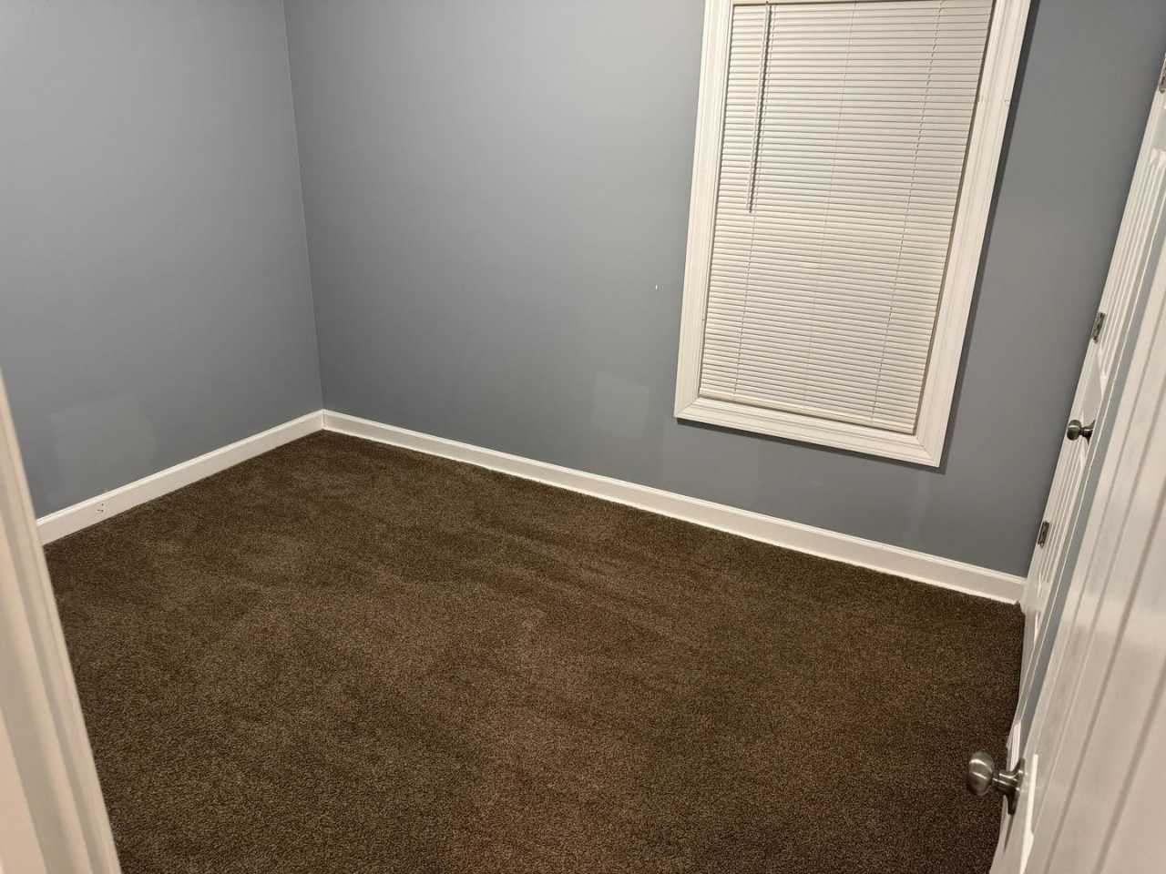 12005 S La Salle Street