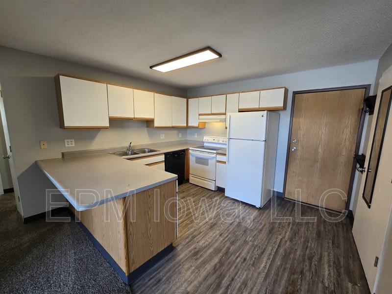 60 Miller Avenue Southwest #13