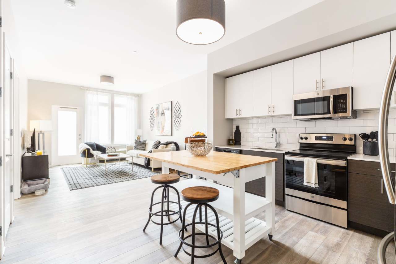 11 University Pl Blvd