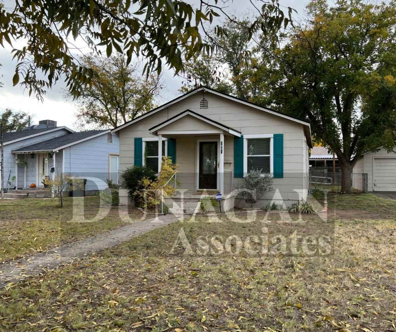 OPEN HOUSE ON 12/3 FROM 3:35-3:45 2 bed, 1 bath Fully Furnished, water paid, may allow pets upon approval.