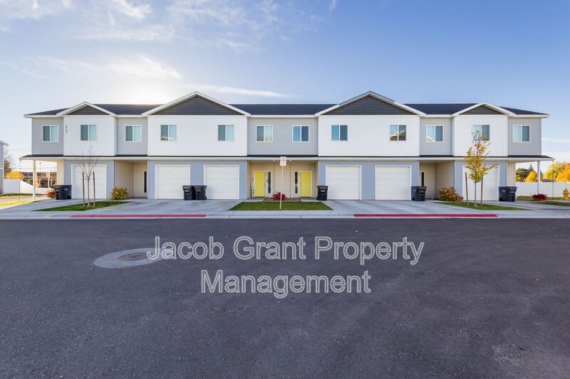 1803 Jennie Lee Drive