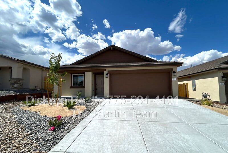 904 Cascade Range Drive