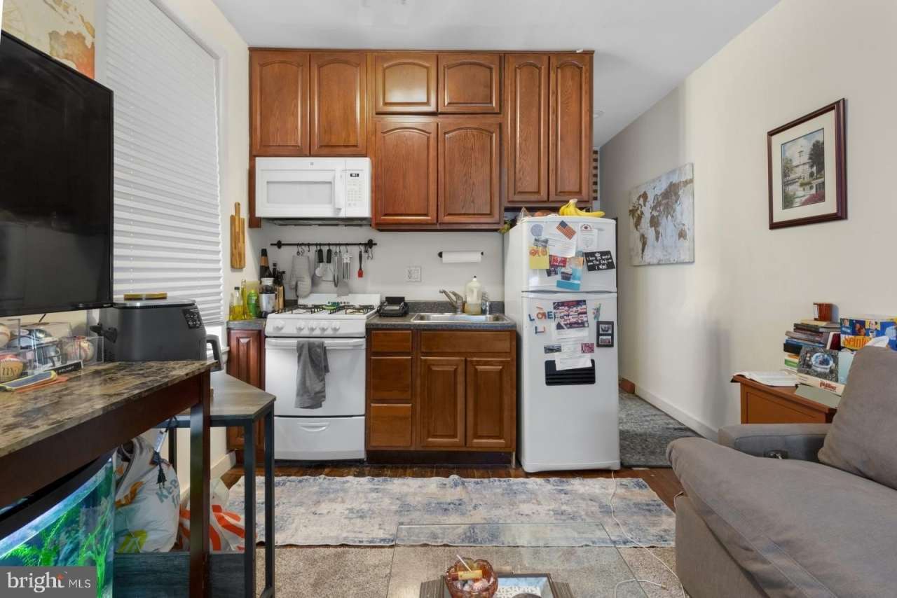 638 CATHARINE STREET