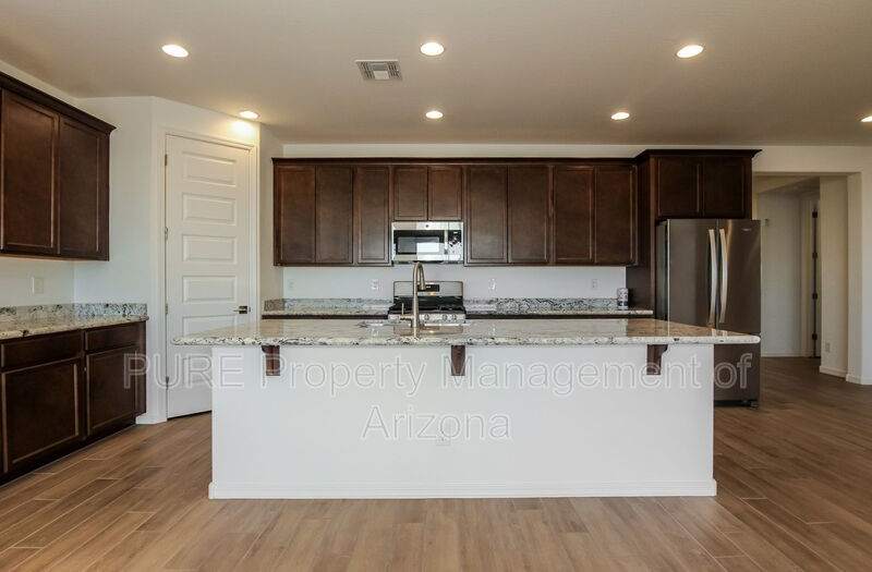 10222 W Crittenden Ln