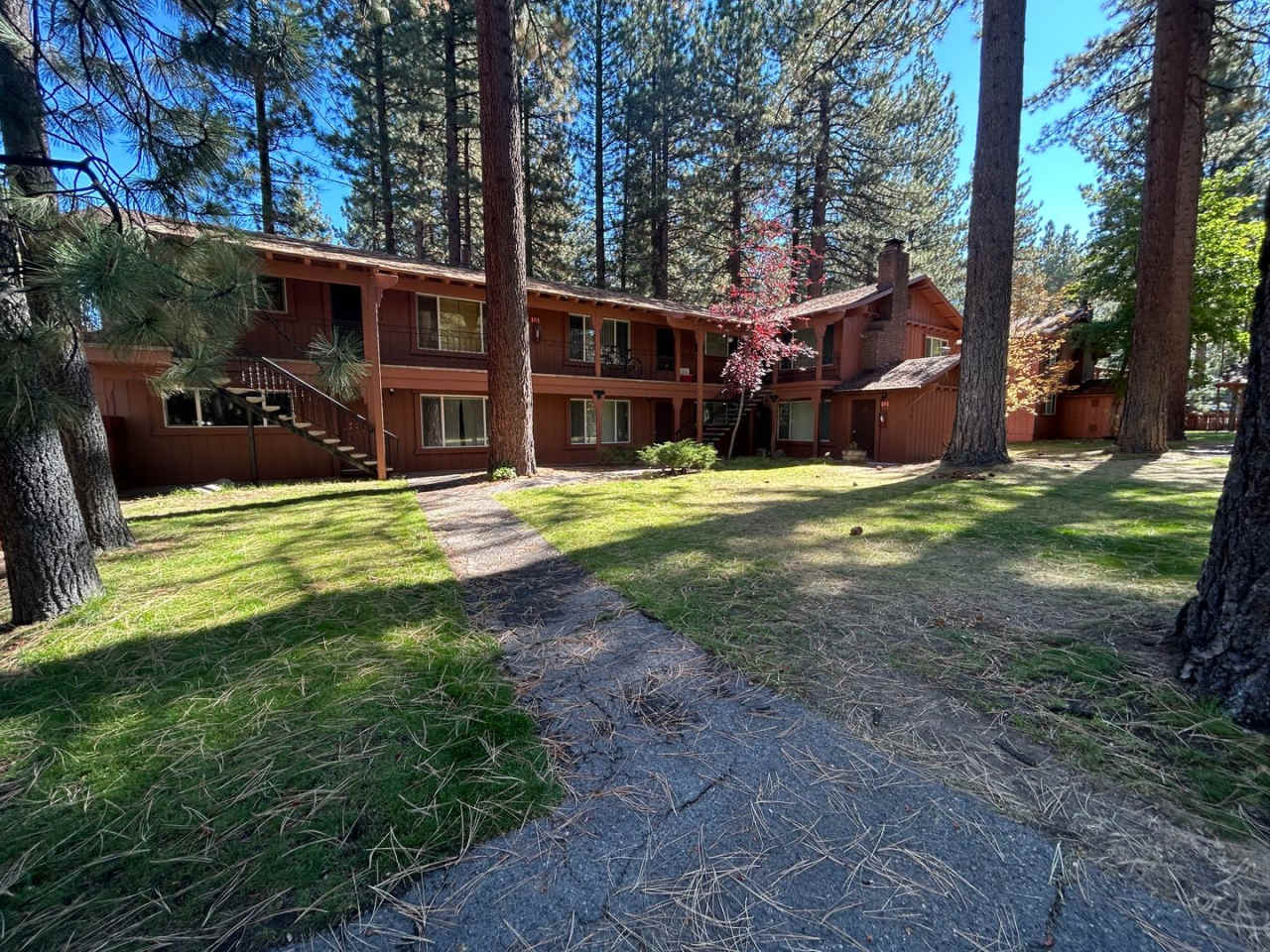 Great Location! Furnished Condo off Ski Run Blvd - 6 month lease