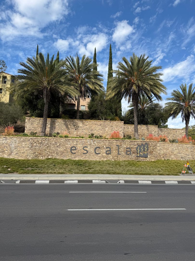 ESCALA - Luxury 2 / 2.5 Townhouse + 2 Car Garage in Gated Escala Community