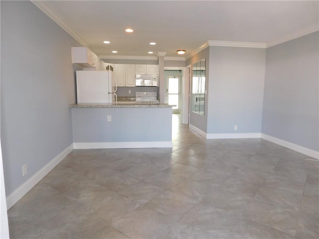 2841 Northeast 32nd Street