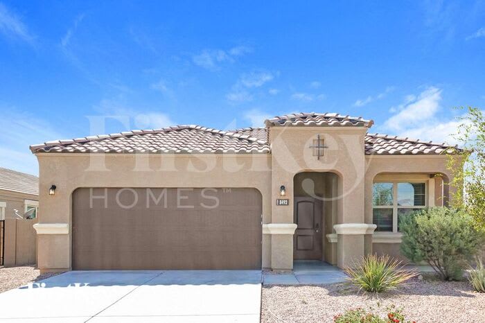 8492 South 256th Drive