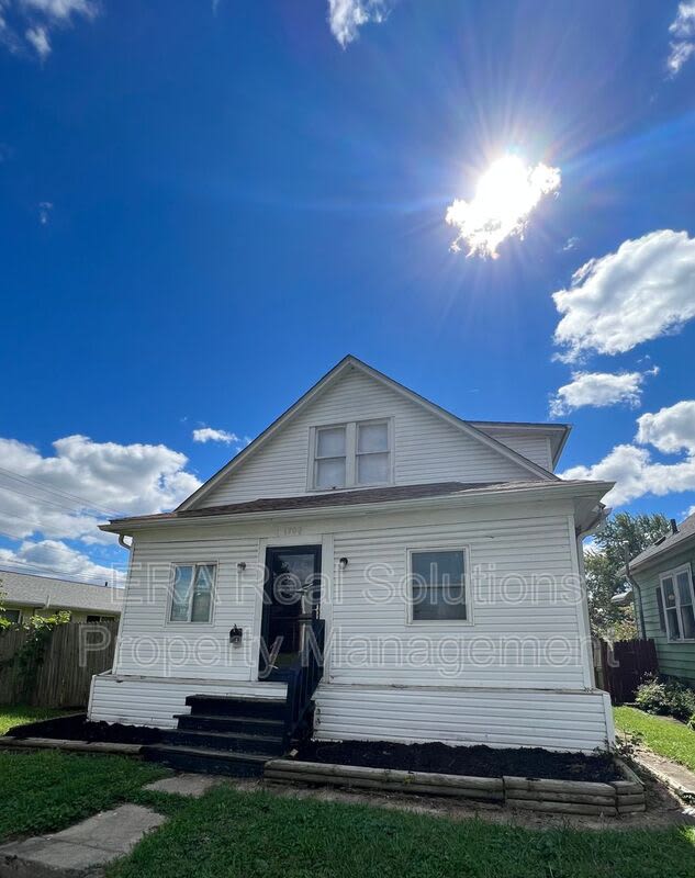 1709 East Weber Road