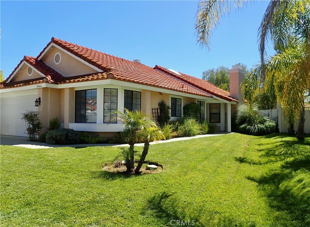 3944 Cottonwood Grove Trail