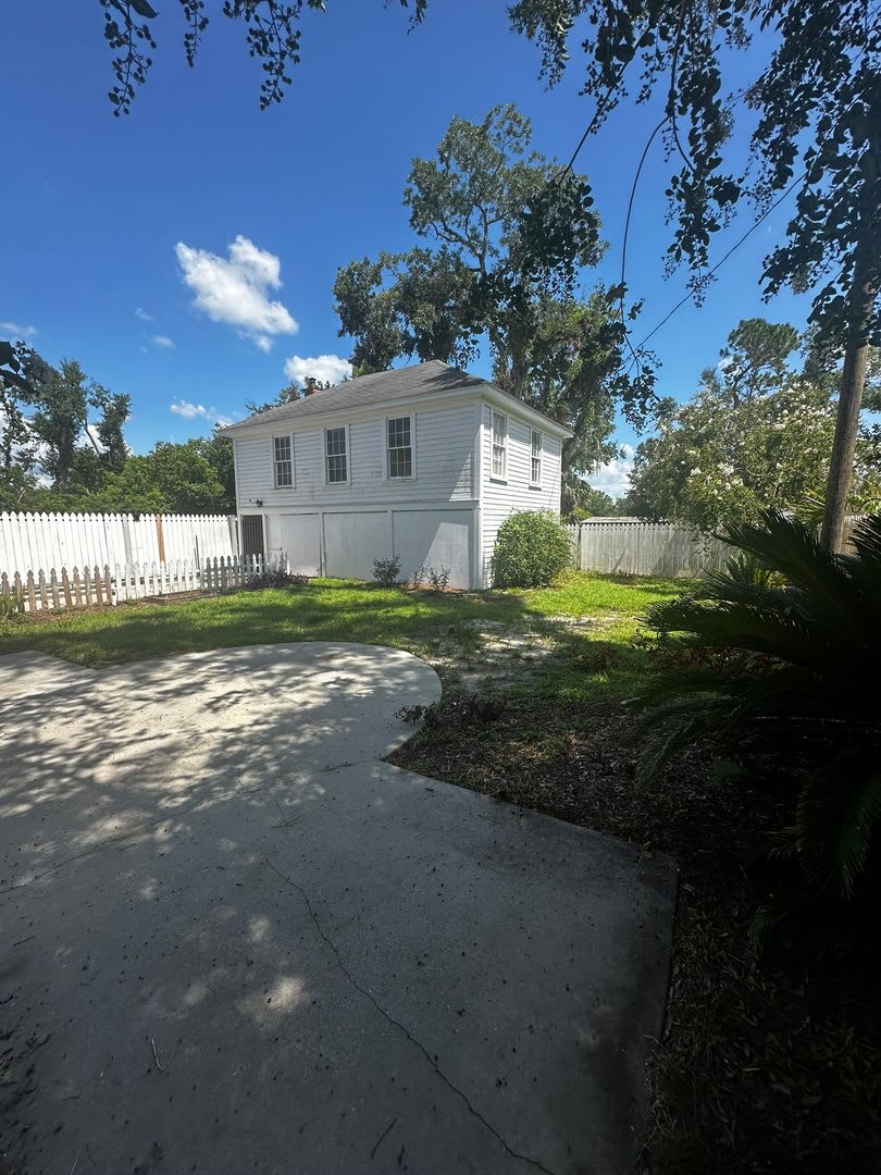 1 Bedroom 1 Bath Apartment in the Heart of Valdosta