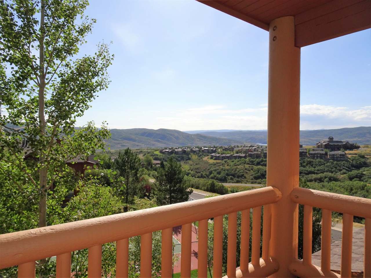 Fully Furnished Fox Bay Condo, AC, 2 Parking Garage Spaces