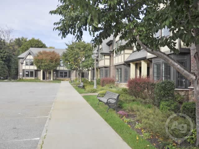 Fairfield Tudor At Rockville Centre