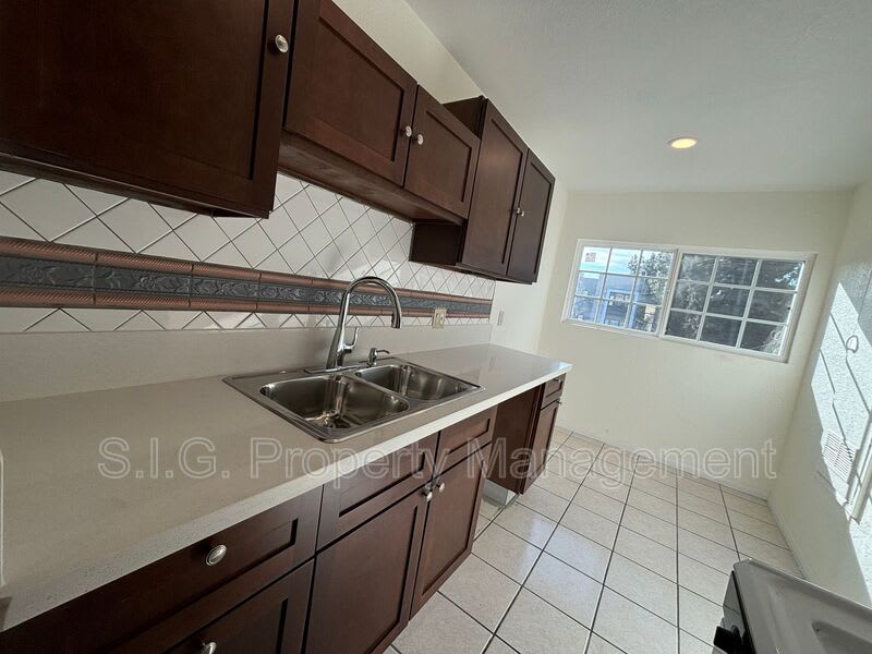 3817 1/2 Verdugo Rd