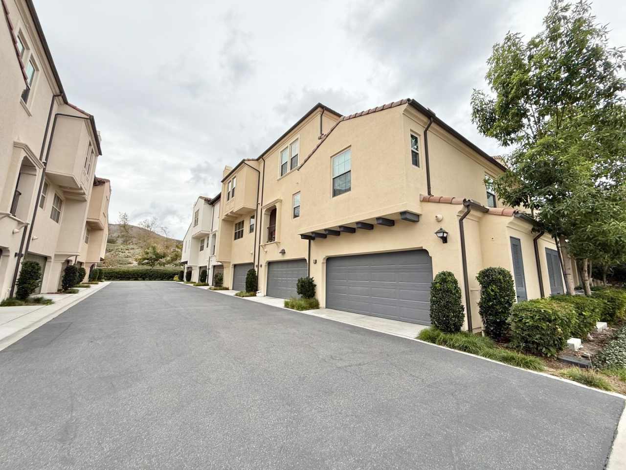 Stunning 3 story home In the heart of Irvine!