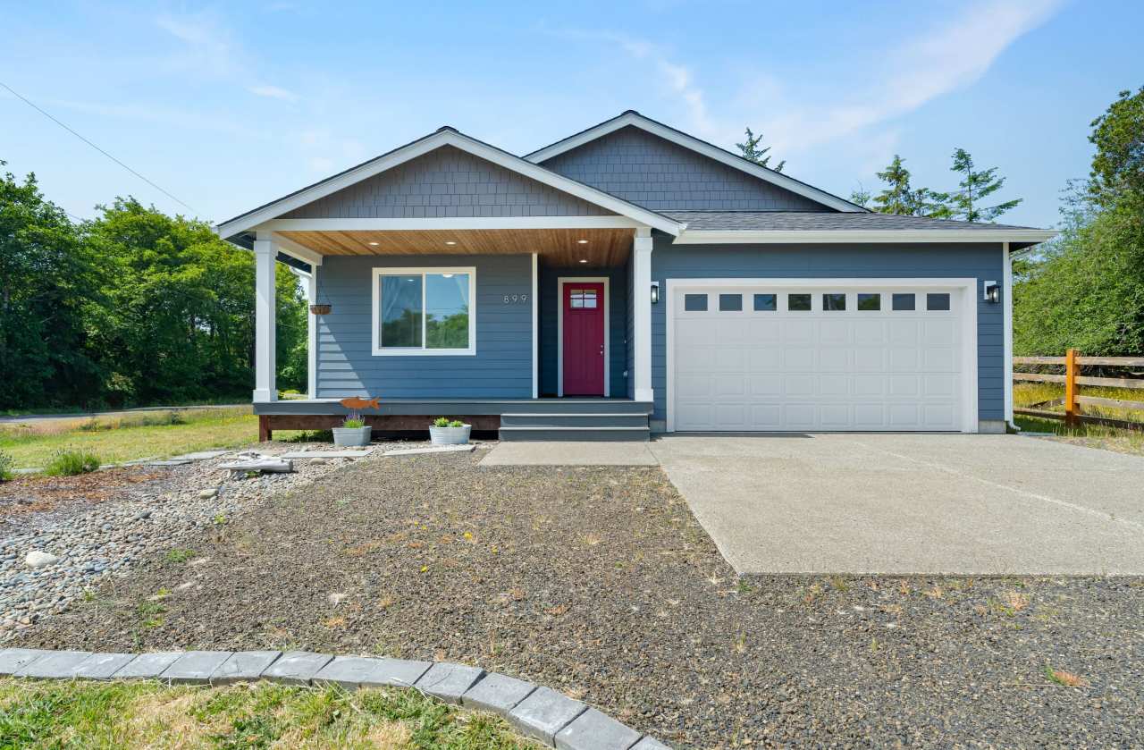 899 Point Brown Avenue Southwest