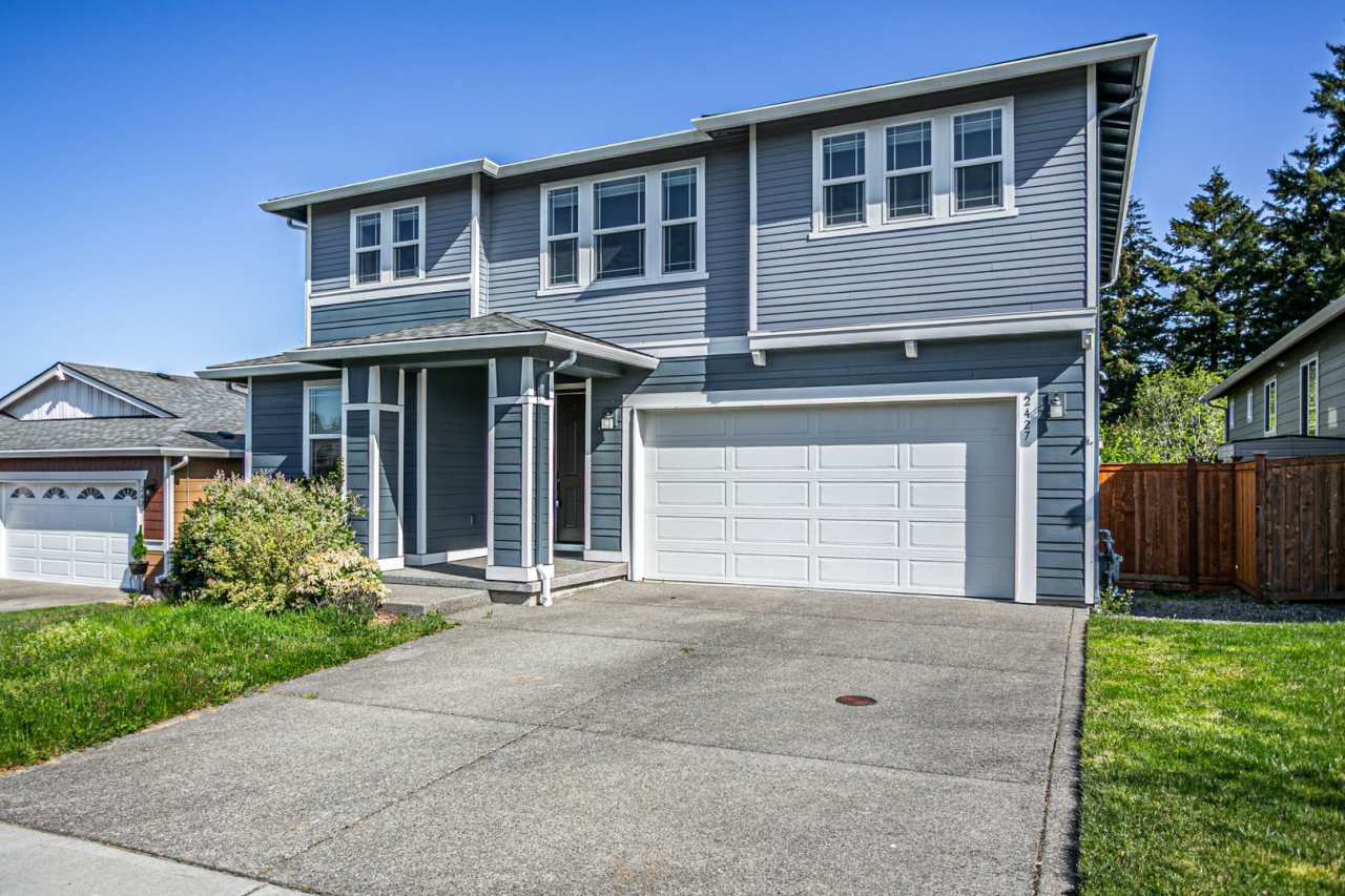 Spacious 4 bed home in Cascade Vista Community!
