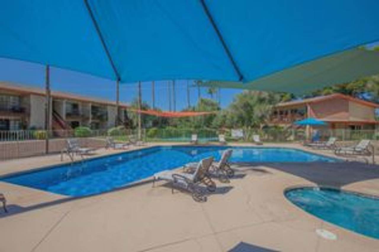 The Lakes Apartments - 55+ Senior Apartments