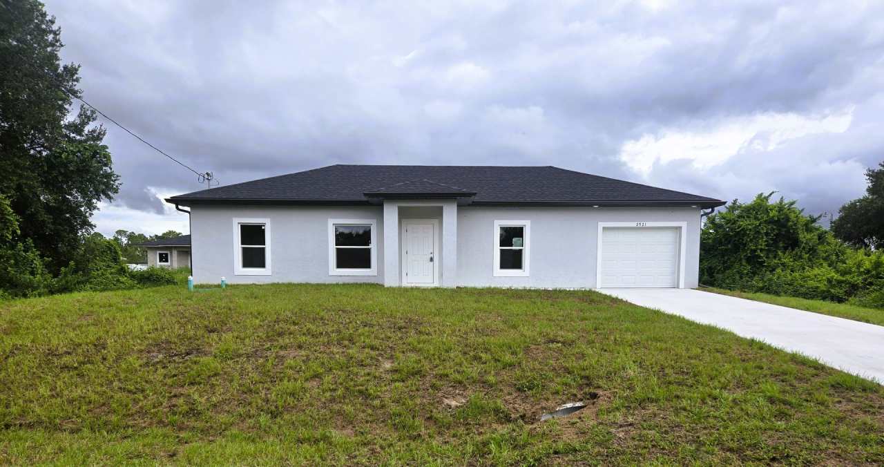 BRAND NEW 3/2/1 -SW LEHIGH ACRES FL