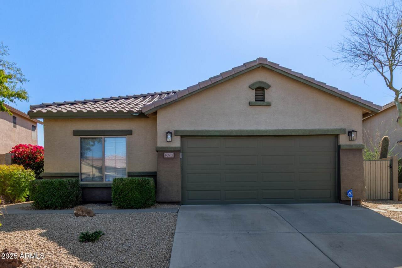 40915 N COLUMBIA Trail