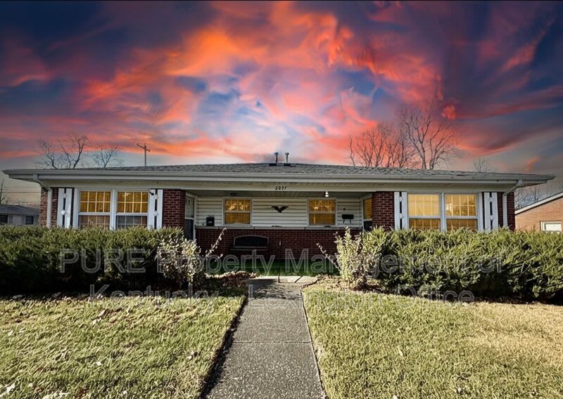 2037 Garden Springs Dr