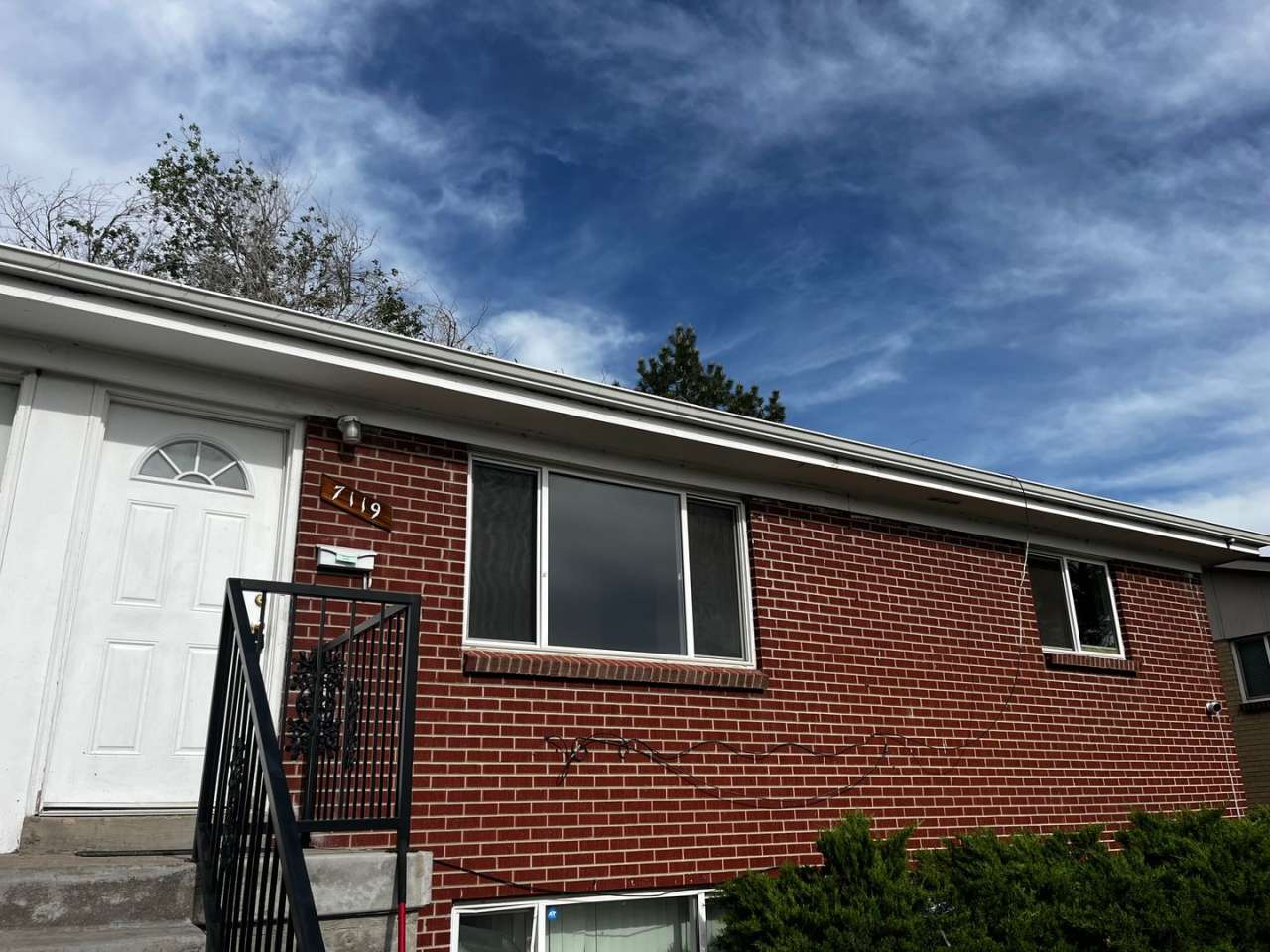 Westminster 2-bedroom 1 bath available now!