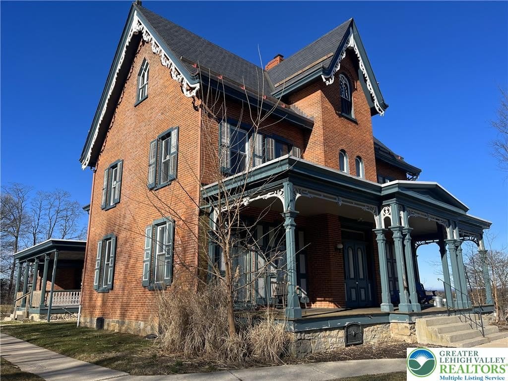 146 S Church Street unit: 5