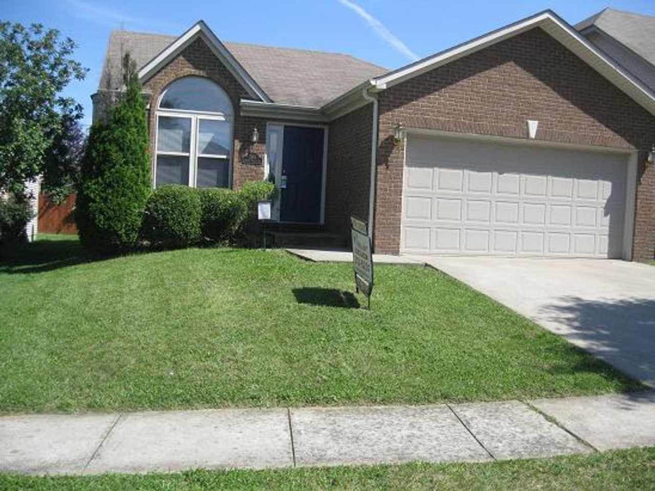 50% OFF UNTIL 2026! APPLICATION FEE ONLY FOR $6 Spring Valley 3 Bedroom one level home ! 250916