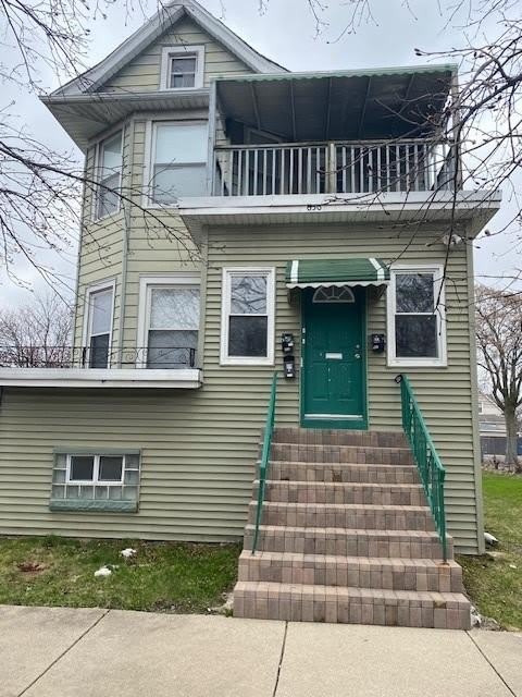 636 S 13th Avenue unit: 2